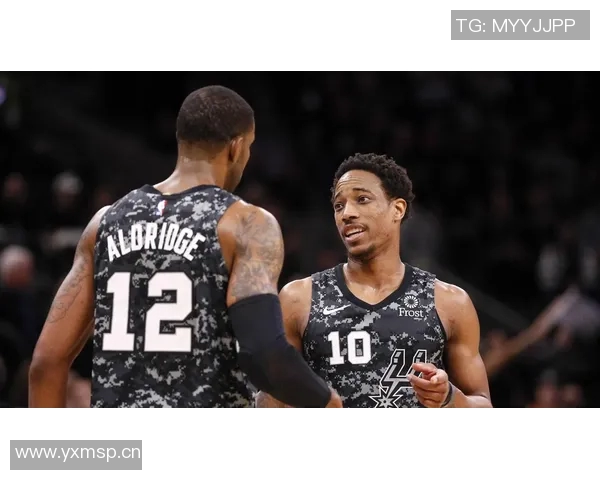 马刺与骑士激战正酣双方争夺季后赛席位的关键对决分析